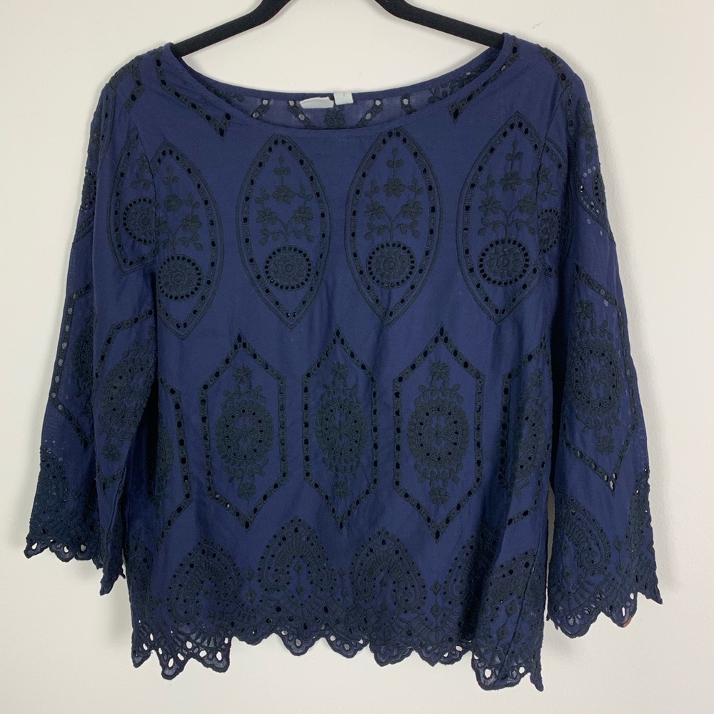 Gap | Navy Lace Top